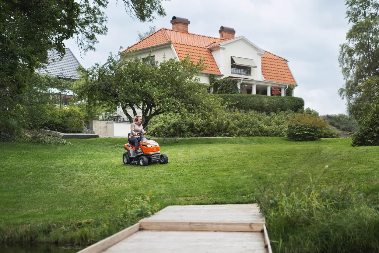 Husqvarna TS 112 Benzine Zitmaaier 95 cm - Afbeelding 2